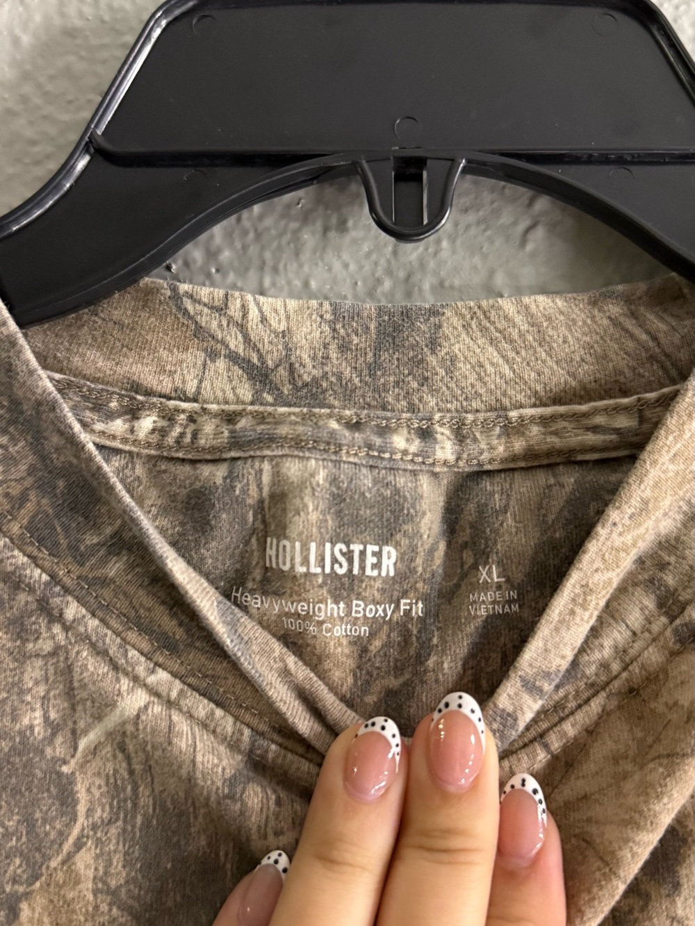 Hollister Men's Short Sleeve Camouflage Tee - Tan & Brown - Picture 2 of 3